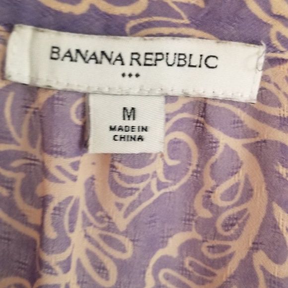 Banana Republic Sheer Violet Print Top 3/4 Sleeves and Banded Bottom Size Medium - Picture 6 of 15